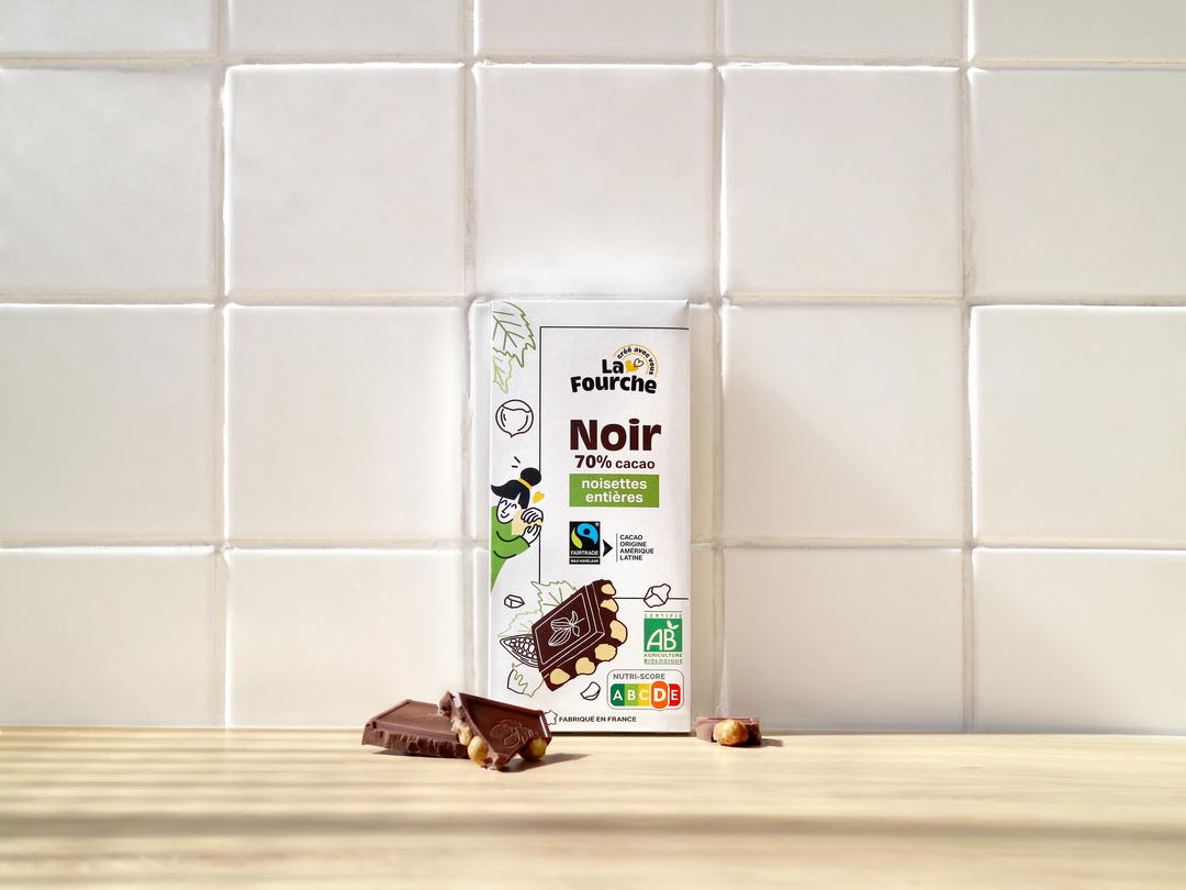Chocolat Noir 70% Noisettes Entières Bio et Equitable